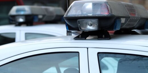 Policija meklē autovadītāju, kurš Siguldā notriecis velosipēdisti