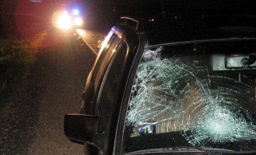 Автомобиль съехал с дороги и перевернулся: погиб водитель