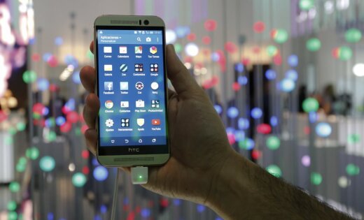 ФОТО, ВИДЕО. Горячие новинки Samsung, HTC и Huawei, "антисмартфон" и другие новости MWC 2015