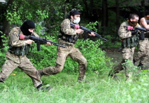 СМИ: в Донбассе за ополченцев сражаются трое латвийцев