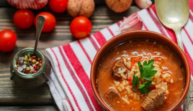 Борщ, рассольник и другие супы: 6 рецептов на зиму