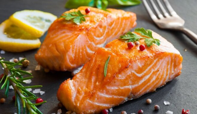   Regular bad, salmon and life without stress - suggestions to improve male fertility 