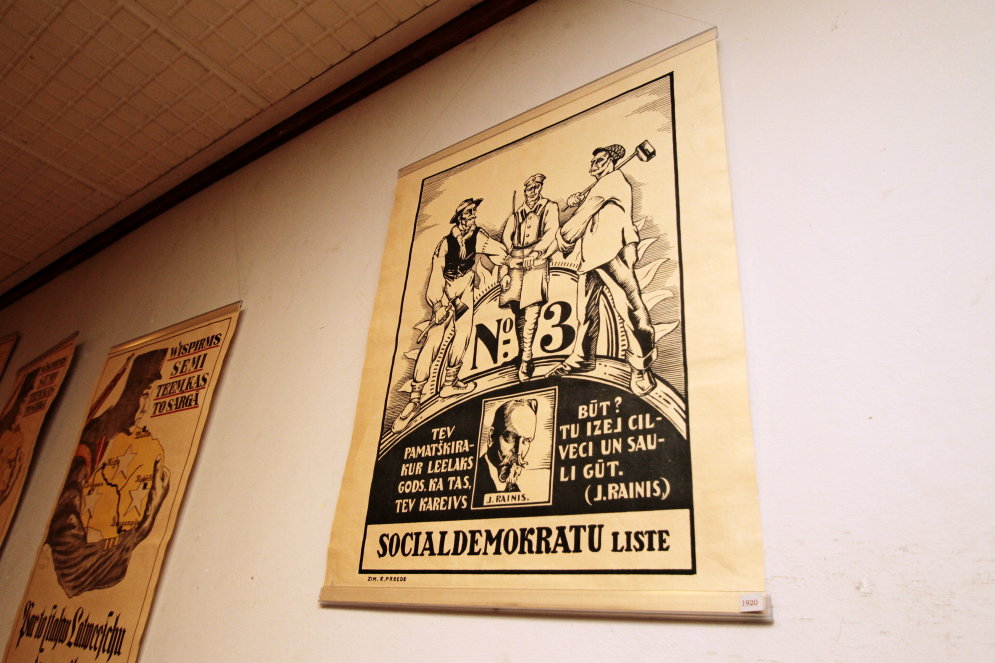 Уникальная коллекция предвыборных плакатов и карикатур 1920-х годов