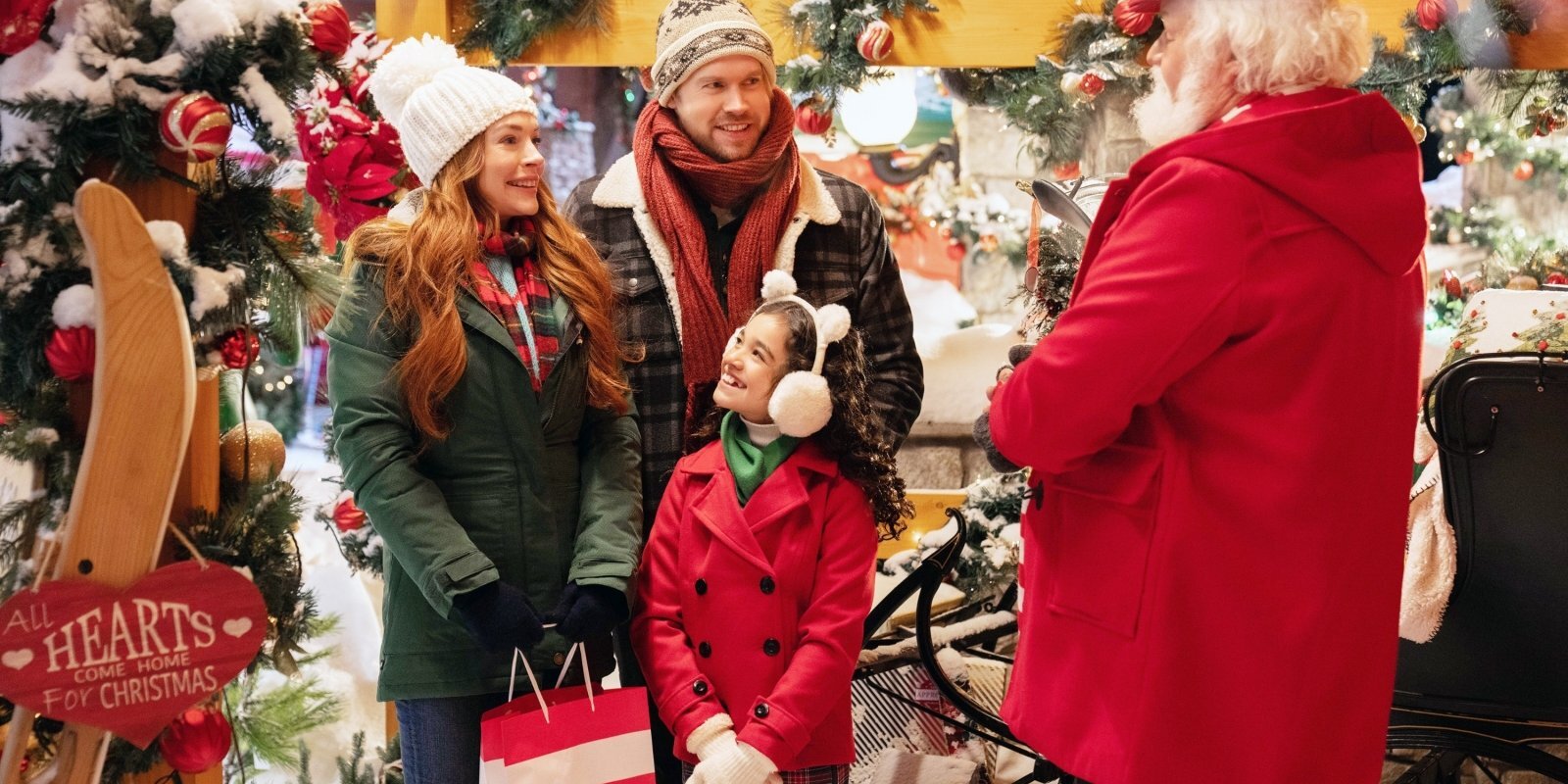 Lindsijas Lohanas svētku filma 'Falling For Christmas' beidzot nonākusi 'Netflix'