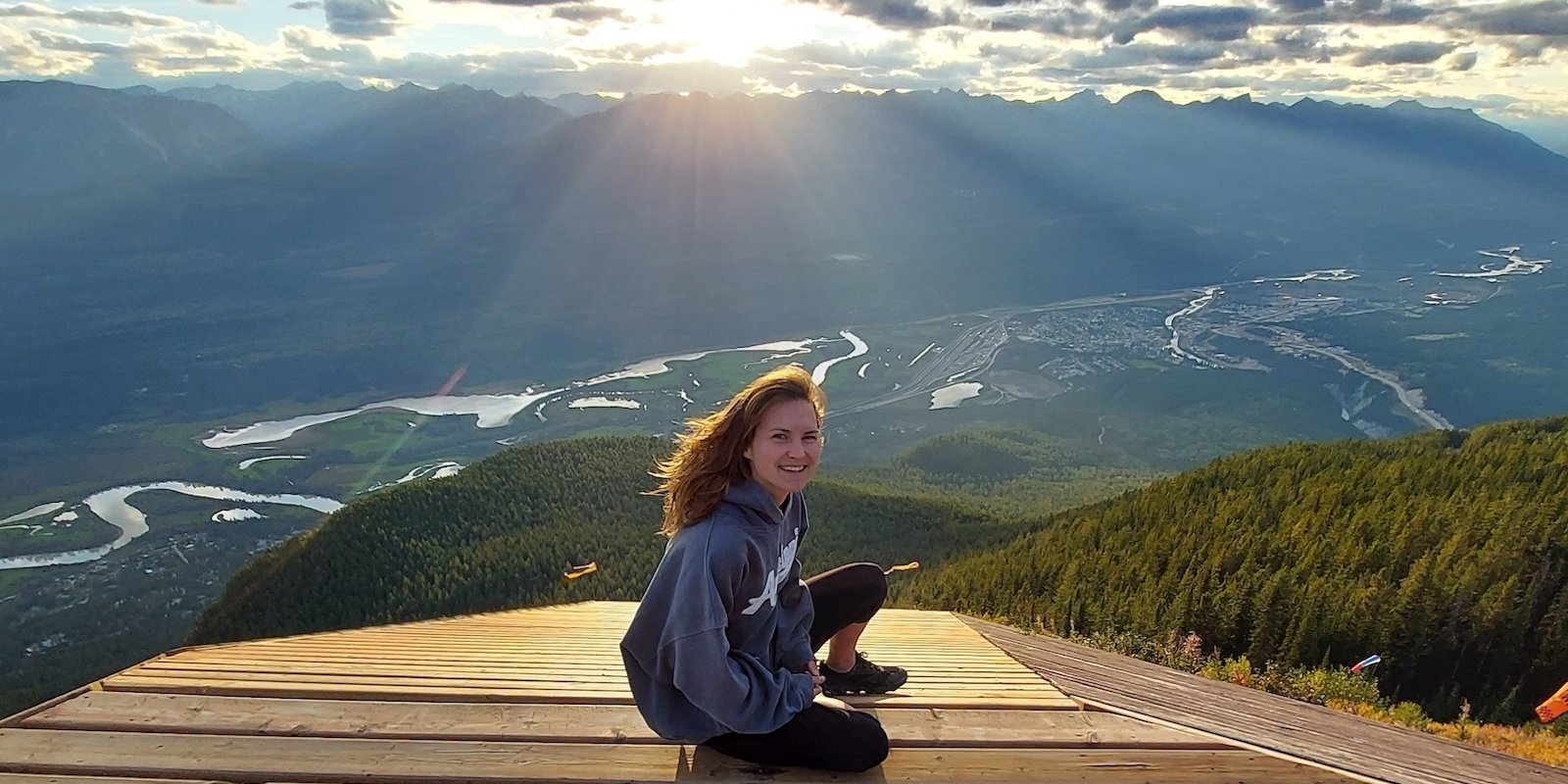 Горы, медведи и жизнь в трейлере: как Криста прожила целый год в Канаде