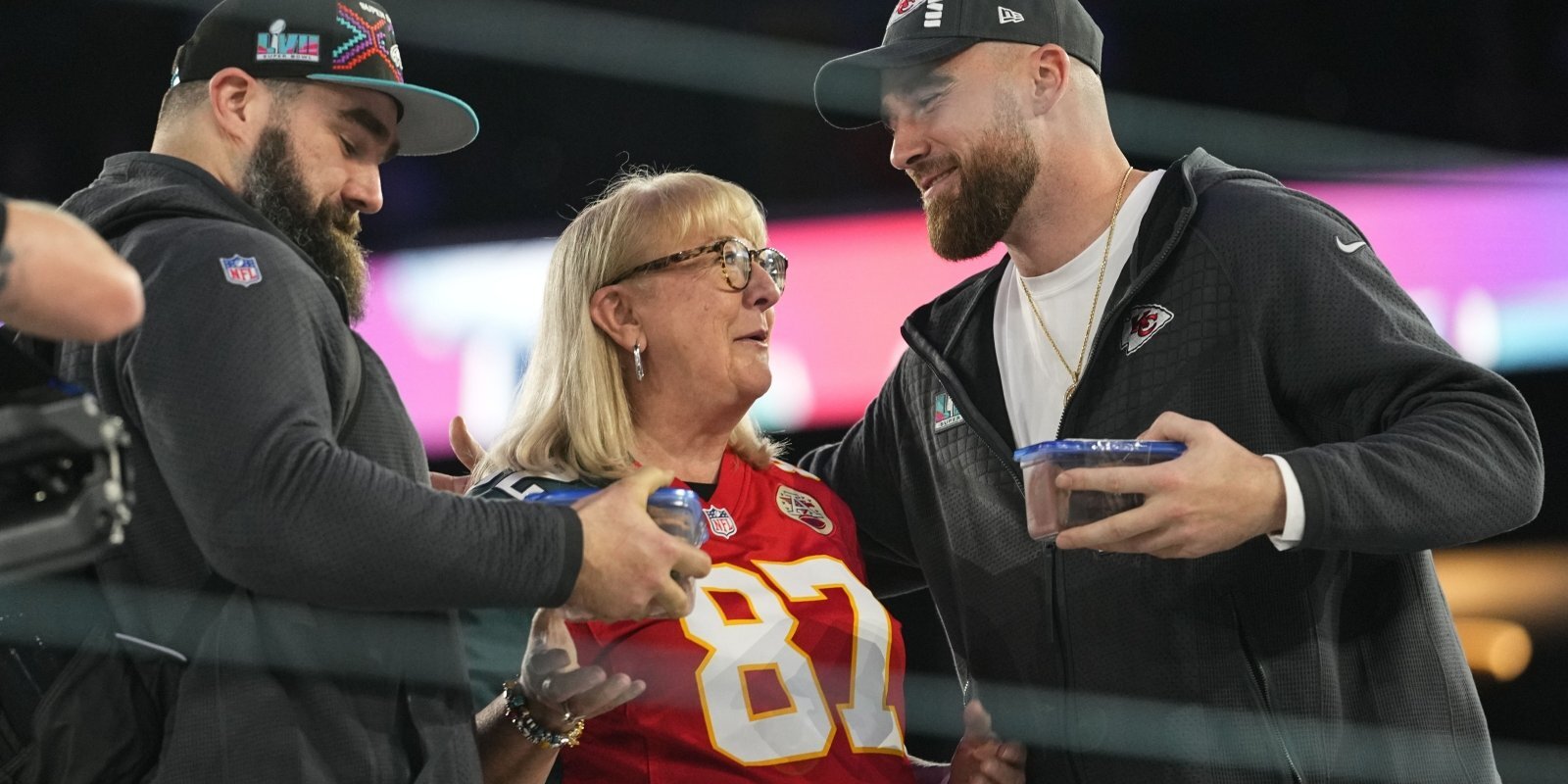 Mammas sapnis un murgs... Brālis pret brāli 'Super Bowl' finālā