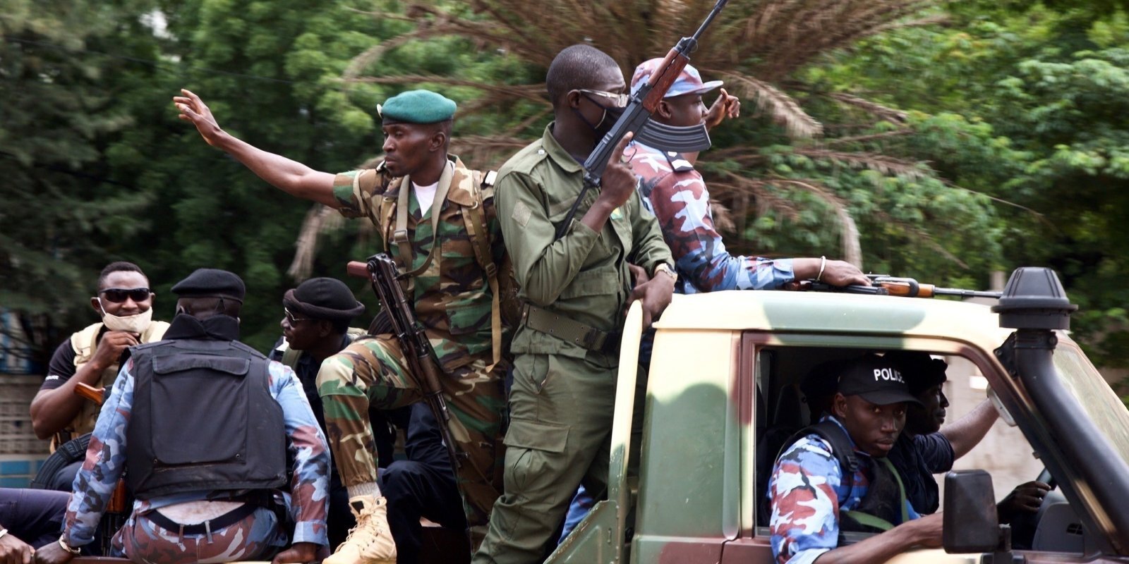 Kas notiek Mali: Kā stabilā demokrātija desmit gados pārvērtās militārā diktatūrā