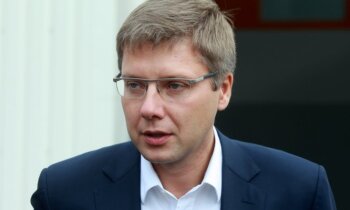 Rīgas domes opozīcija mēģinās atlaist Ušakovu