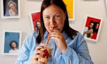Digitālā portretiste Evelīna Kūna: nesmejieties par cilvēkiem, kuri taisa 'TikTok' video