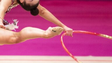 LOK: Не требовали от гимнастки Полстяной отказываться от гражданства России