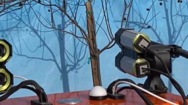 Video: Robots mandeļu laukos steidz palīgā cīņā ar tārpiem