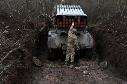 Eiropas valstu ārlietu ministri: militārā palīdzība Ukrainai joprojām ir prioritāte