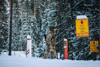 Neskatoties uz TM iebildēm, Baltkrievijas pierobežā saglabās ārkārtējo situāciju