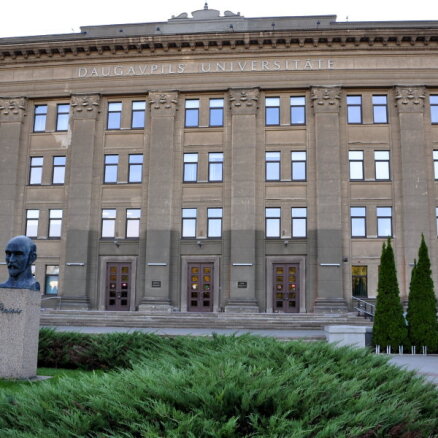 Vienojas par Daugavpils Universitātes integrāciju Latvijas Universitātē