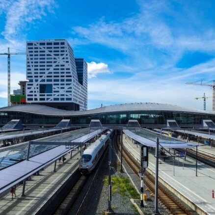Eiropas līmenī uzlabos dzelzceļa pasažieru tiesību aizsardzību reisu kavēšanās un atcelšanas gadījumos