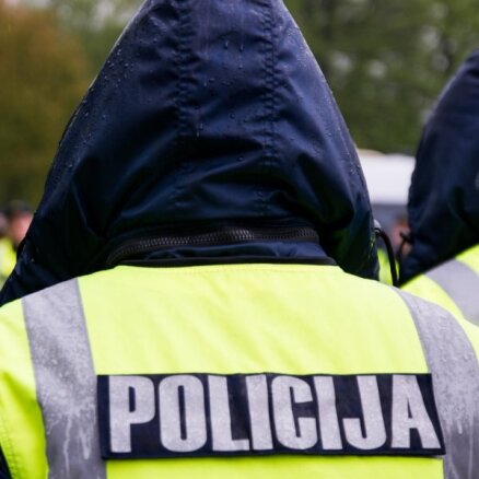Rīgas pašvaldības policistiem par darbu Covid-19 apstākļos maksās piemaksas