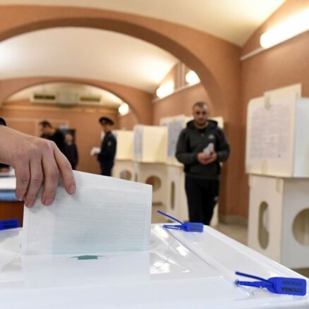 Российскому гражданину запретили голосовать на выборах в Госдуму России в Риге