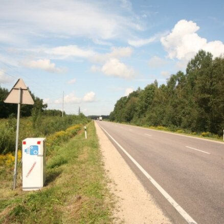На латвийских дорогах появились народные радары-холодильники