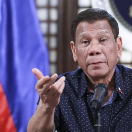 Duterte draud arestēt sejas maskas nevalkājošos iedzīvotājus