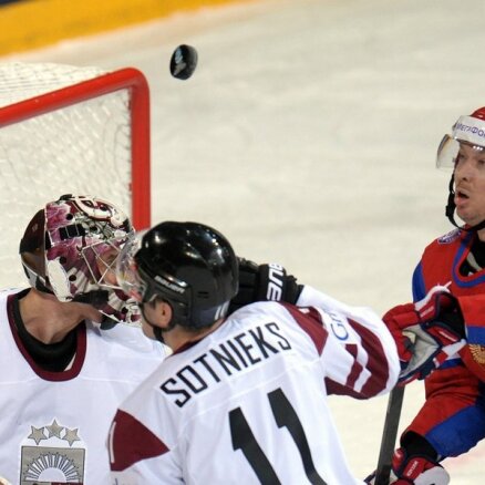 Хоккеисты Латвии не могут забросить на ЧМ уже 4 матча