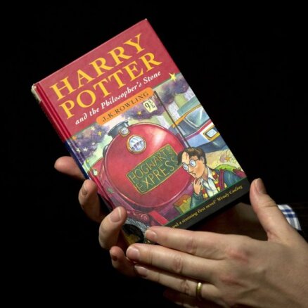 Единственная рукопись приквела "Гарри Поттера" украдена в Англии