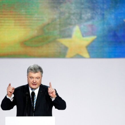 Porošenko sola: 2024. gadā Ukraina pieteiksies dalībai ES