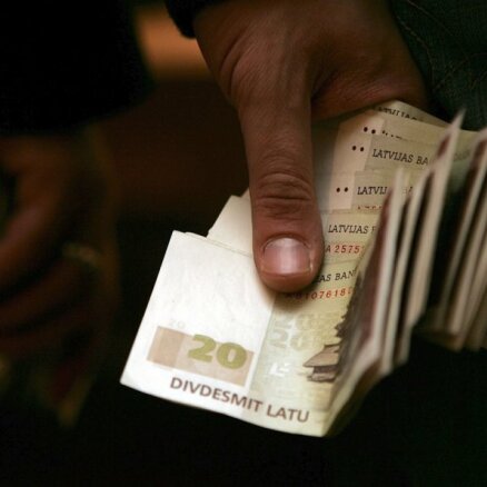 Rosina ļaut legalizēt 'pelēko' naudu, samaksājot 15% IIN
