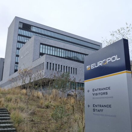 Крупнейшая операция Европола: арестованы десятки обвиняемых в контрабанде людей в Британию