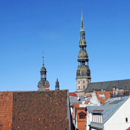 Baznīca nolaista līdz kliņķim, likumu skata 15 gadus – Saeimas komisija atsāk diskusijas par Pēterbaznīcu