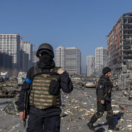 Ринкевич: путем международного давления надо добиться прекращения боевых действий в Украине