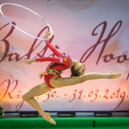 Латвийская гимнастка пробилась в топ-8 на чемпионате Европы