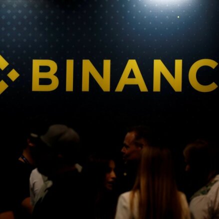 Kriptovalūtu investorus saniknojusi platforma 'Binance'; gaidāmas tiesvedības