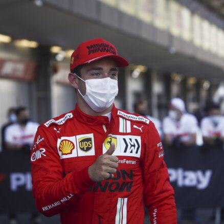 'Ferrari' pilots Leklērs izcīna 'pole position' Francijas 'Grand Prix'