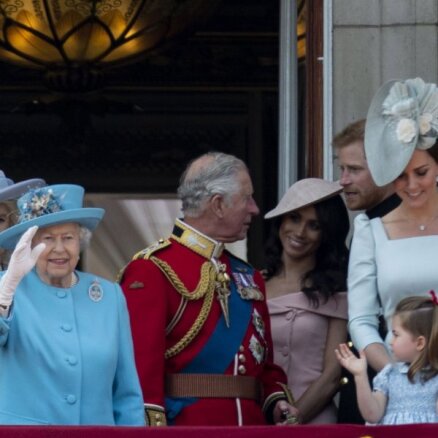 Династия гибнет. Биограф британской королевской семьи предрекает крах монархии
