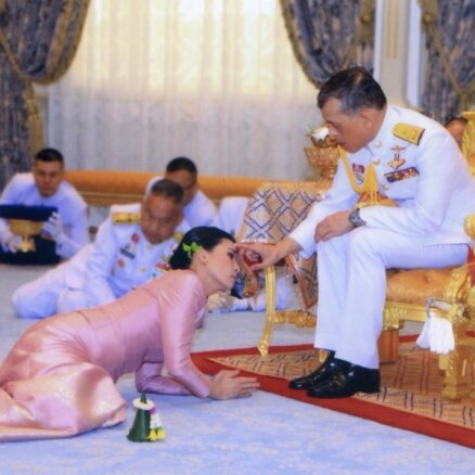 Taizemes karalis Vadžiralongkorns apprec savu miesassardzi