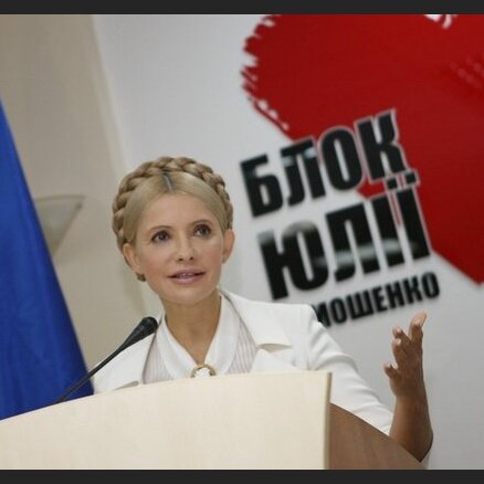 Tiesa atzīst Ukrainas ekspremjeri Timošenko  par vainīgu; sods vēl nav zināms