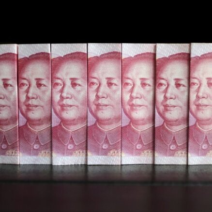 Китай вновь девальвировал юань