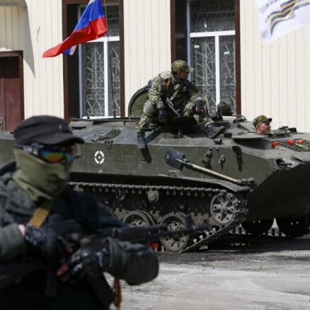 Ukrainas Aizsardzības ministrija atzīst, ka separātisti ieguvuši bruņumašīnas