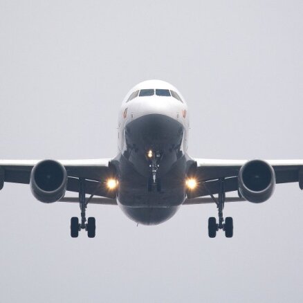 Civilās aviācijas aģentūra pastiprinājusi drošības prasības lidojumiem uz Ukrainu