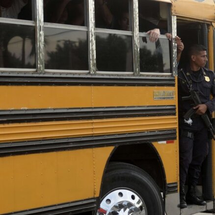 Streika laikā Salvadorā nošauti pieci autobusu vadītāji