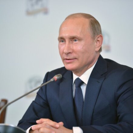 Путин: "внешние силы" угрожают Крыму дестабилизацией