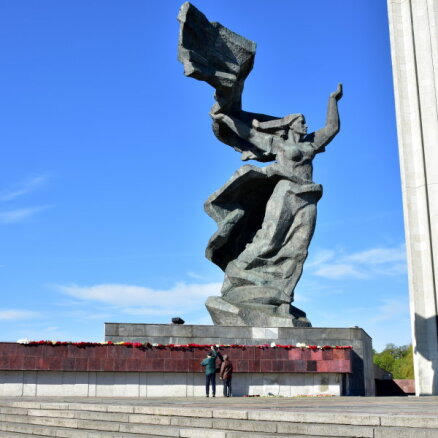 Эклонс: серьезно готовимся, чтобы не допустить беспорядков при сносе памятника в Пардаугаве