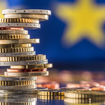 Eiropas Atveseļošanas fonda naudas tērēšana neatbilstoši plānam radīs finanšu sekas, brīdina VK