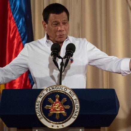 Duterte pavēl armijai satriekt islāmistus Maravi pilsētā