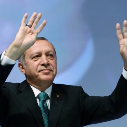 ЕС: Безвизовый режим для Турции откладывается