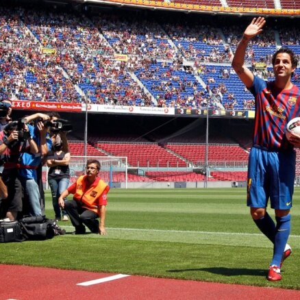 Favregass oficiāli atgriežas 'Barcelona' rindās
