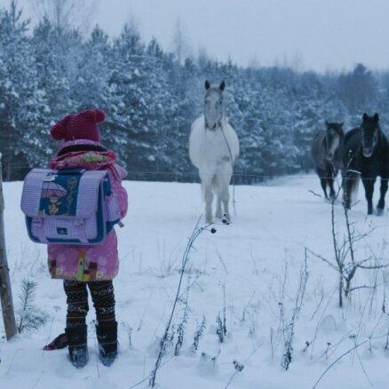 Noskaties! Kas notiek bērna prātā jeb Ivara Selecka jaunās dokumentālās filmas 'Turpinājums' treileris