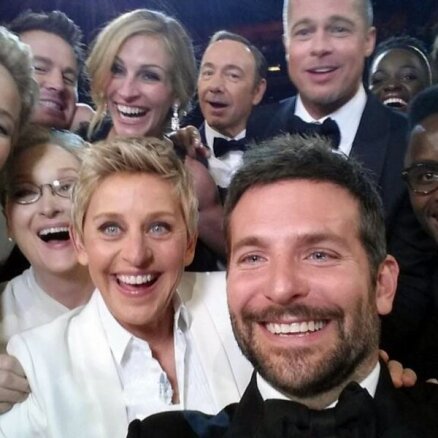Foto: Tā izskatās populārākais selfijs pasaulē