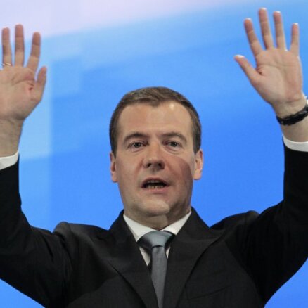 Медведев: соперничество с Путиным — это тупик
