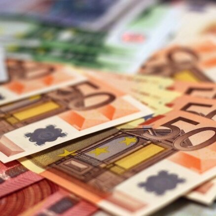 Pašvaldību pedagogu algām no budžeta novirzīs 327,4 miljonus eiro